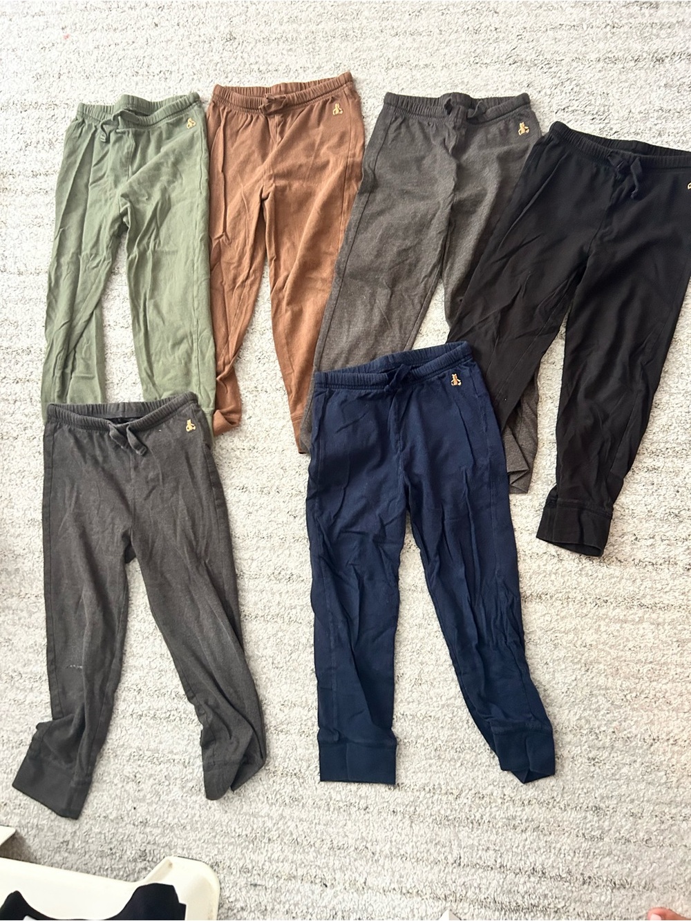 6 pairs of Gap Kids' Knit Jogger Pants Size 5